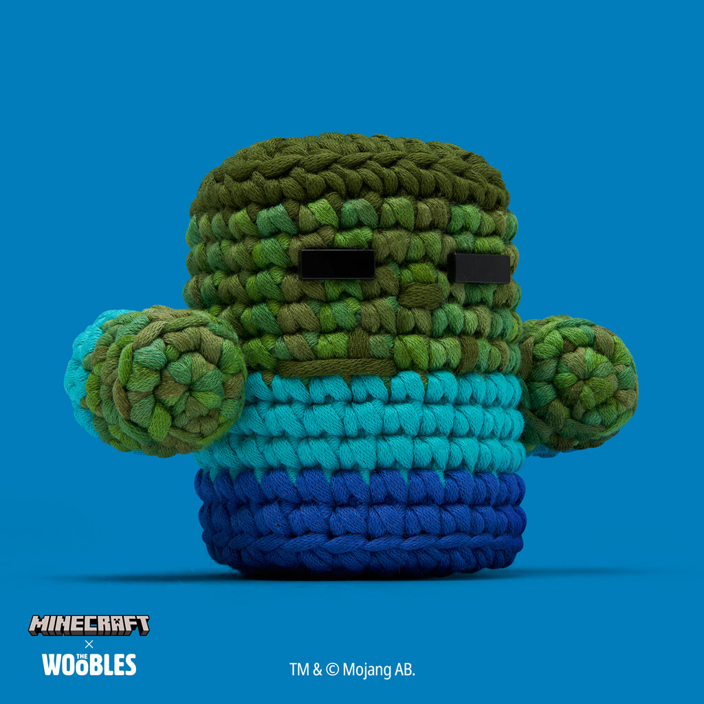 Alternative view of Minecraft Knock 'Em Undead Bundle